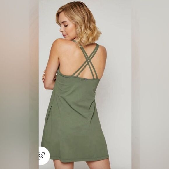 NWT FourLaps Women’s Vitality Dress w/Shorts Green Pickleball Tennis - Large - Picture 3 of 8